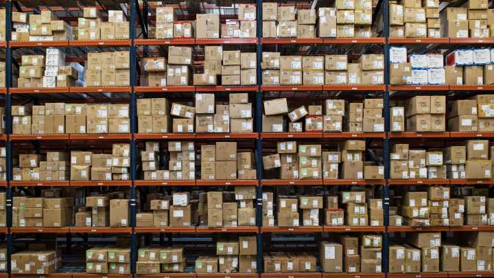 Bruselas aplicará una tasa de tres euros a los pequeños paquetes enviados por plataformas online