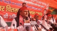Akhilesh Yadav attacks Centre, UP govt over pollution, SIR exercise