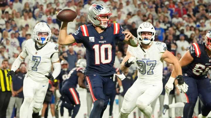 Patriots Run It Back With Unique Uniform Combo For Rematch Vs. Bills