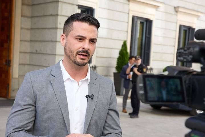 Coalición Canaria insta a Sánchez a mostrar la misma voluntad que con Cataluña