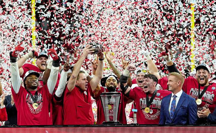 Tony Katz and the Morning News 1st Hr 12/8/25: Coach Steichen has lost the locker room. IU is the #1 team in America. Ilhan Omar calls Stephen Miller a white supremacist and makes a Nazi comparison. J