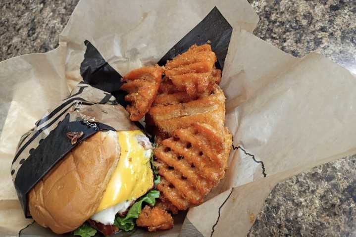 517 Burgers & More now open in ...