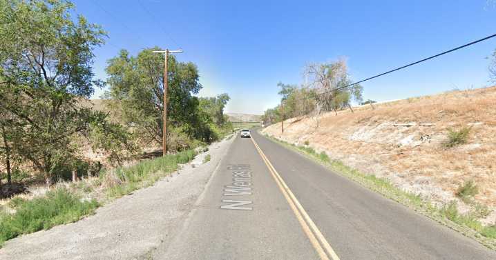 Teen driver from Selah High dies in crash