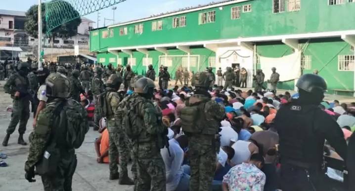 Mueren 13 presos en una cárcel de Ecuador marcada por matanzas recientes últimas