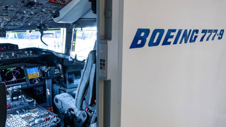 Boeing closes a key acquisition