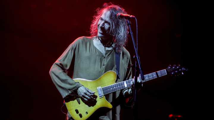 Morre Robe Iniesta, o líder de Extremoduro, aos 63 anos