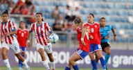 La Roja femenina vence por la mínima a Paraguay y escala al tercer puesto en la Liga de la Naciones