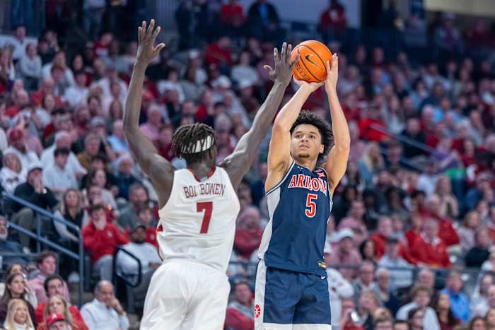 Burries scores 28 points as No. 1 Arizona rallies from halftime deficit to beat No. 12 Alabama 96