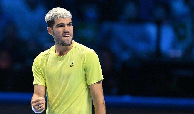 Alcaraz vence a Fonseca en un ajustado superdesempate durante la exhibición de Miami