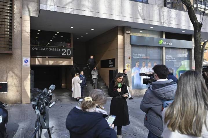 La UCO detiene al empresario Antxon Alonso, socio de Santos Cerdán, y practica 19 registros tras el arresto de Leire Díez y el ex presidente de la Sepi Vicente Fernández