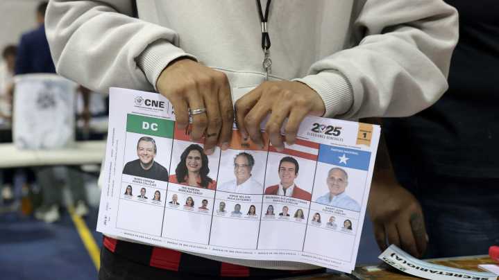 Trump amenaza a Honduras porque cree que "está intentando cambiar" los resultados de las elecciones presidenciales