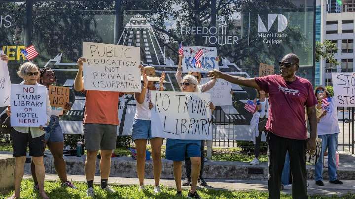 Florida college to revisit land gift for Trump presidential library