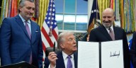 Trump signs executive order to block state AI regulations