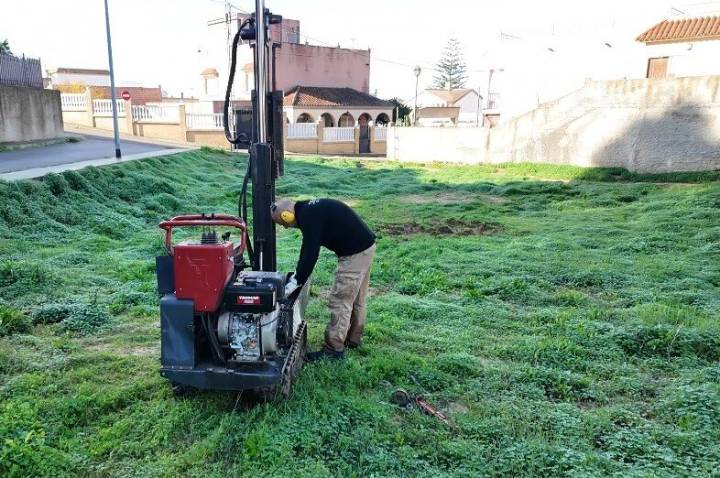 Primeros trabajos para la construcción de cinco viviendas municipales