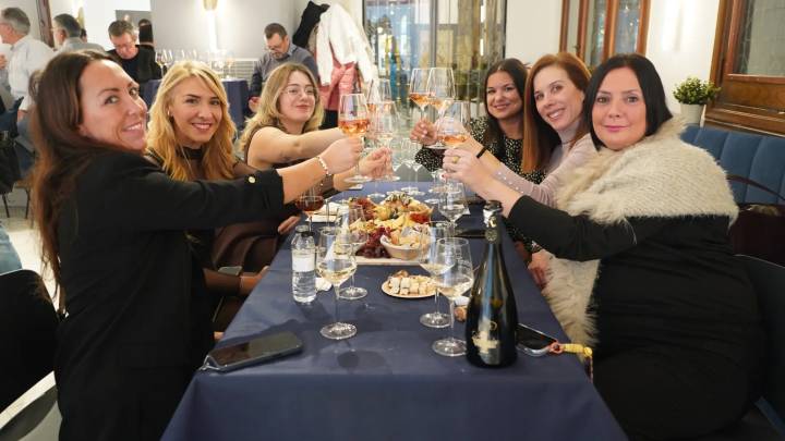 Un brindis navideño con un cava 'tan de Aragón como la Garnacha'