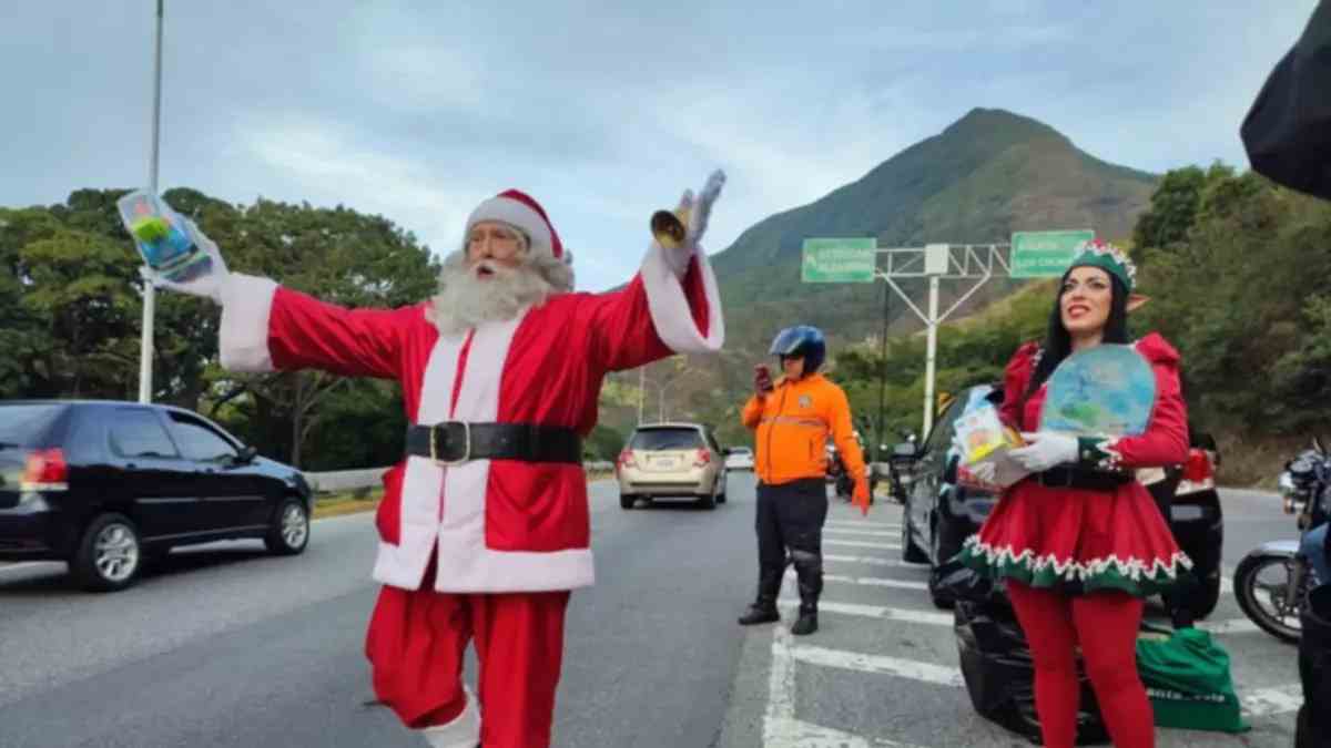 Santa de la Cota Mil marca el inicio de la Navidad en Caracas