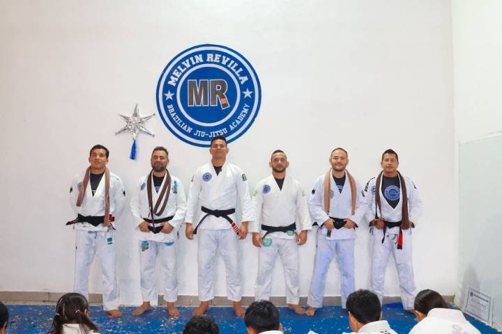 MR Brazilian Jiujitsu Academy gradúa a sus primeros cinturones negros