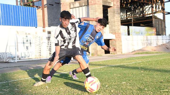 Se disputaron las finales de las Formativas: Central Córdoba, Unión Santiago y Mitre festejaron en La Banda