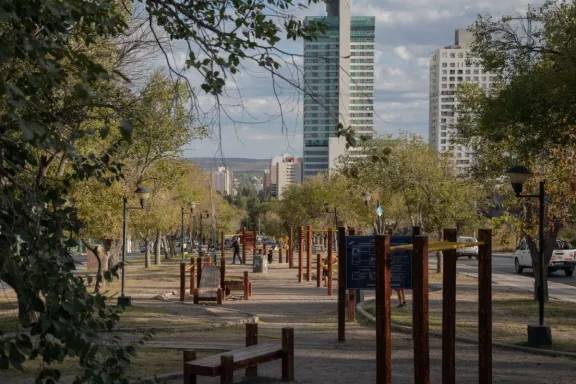 Pronóstico del lunes en Neuquén: cielo nublado, temperaturas moderadas y lluvias en la zona cordillerana