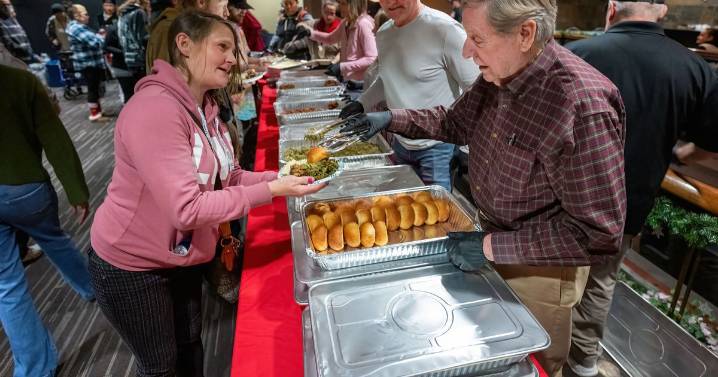 A Spokane Christmas story; Ridpath residents gather for fitfh annual holiday dinner put on by ownership group