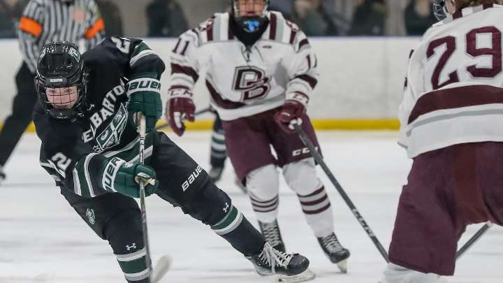 Delbarton defeats LaSalle (PA) - Boys ice hockey recap