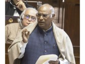 "Congress went to jail chanting Vande Matram": Kharge