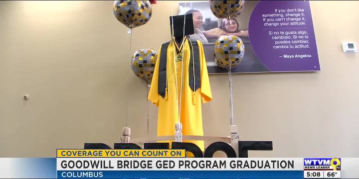 Goodwill Southern Rivers hosts graduation for GED students