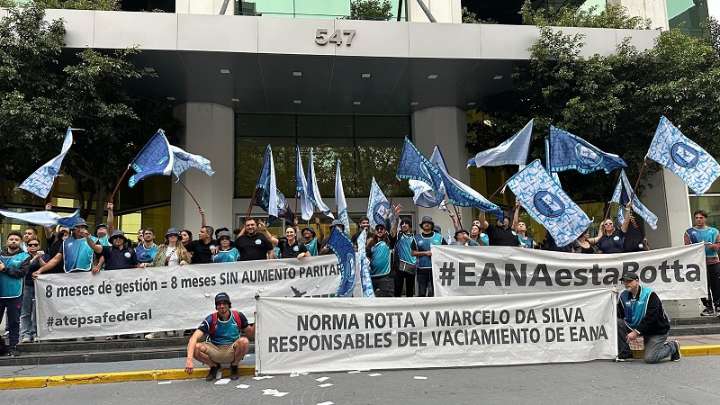 Controladores Aéreos endurecen medidas de fuerza