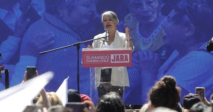 La estrategia que aplicará Jeannette Jara en el último debate presidencial: Ficha a periodista PS y busca derribar derrotismo