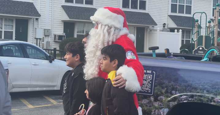 CPD, Hunter Wyant's special deliveries bring Santa to Charlottesville neighborhoods