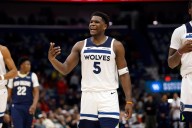 Bandeja de Anthony Edwards fuerza la prórroga; Timberwolves vencen a Pelicans por 149
