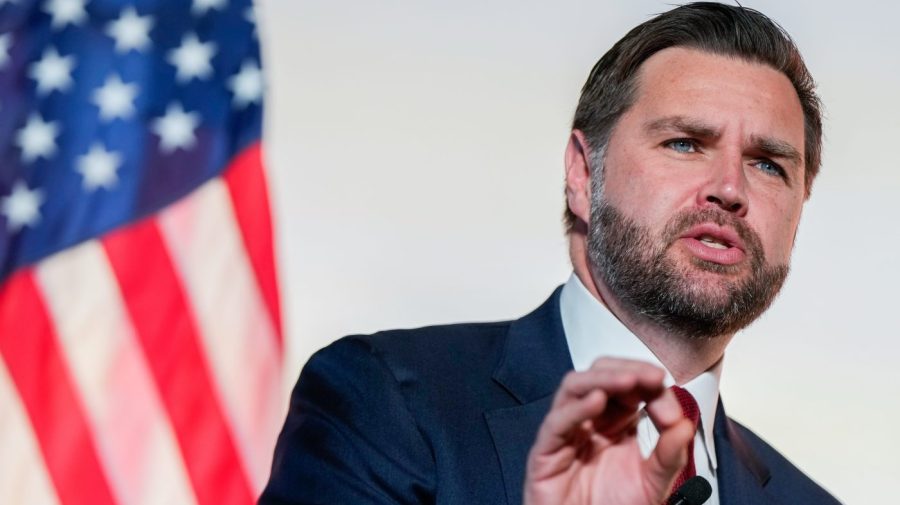 Vance lists the 3 progressive politicians he now appreciates