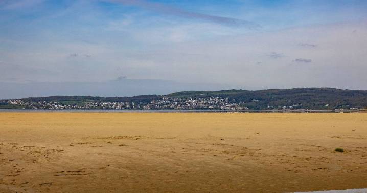 Earthquake hits UK overnight and residents say it was 'so powerful' it felt like explosion