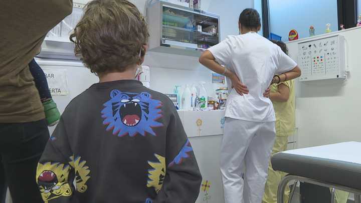 O Sergas convoca máis de 33.000 nenos para vacinarse da gripe entre o 5 e o 6 de decembro