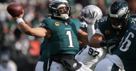 Jalen Hurts rebounds with 3 TD passes as Eagles snap losing streak in 31