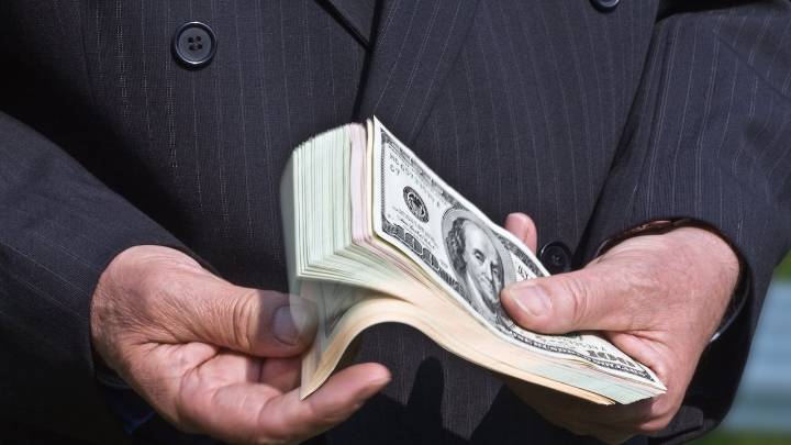 Dólar abre a la baja en Colombia este 4 de diciembre: precio oficial