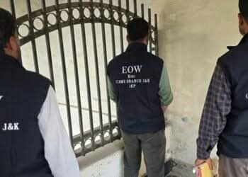 *EOW charges absconding duo in Rs 34.7 lakh Dubai export fraud case*