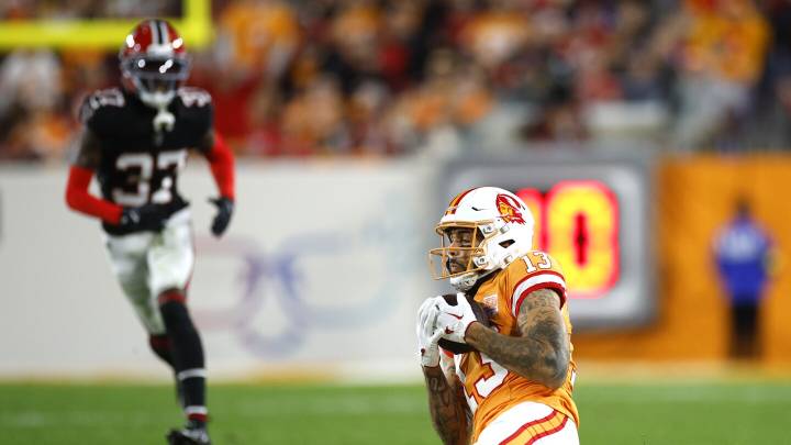 Bucs regain the lead 20-14 over the Falcons