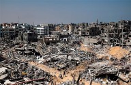 Los escombros y edificios derrumbados en Gaza dificultan la retirada de explosivos