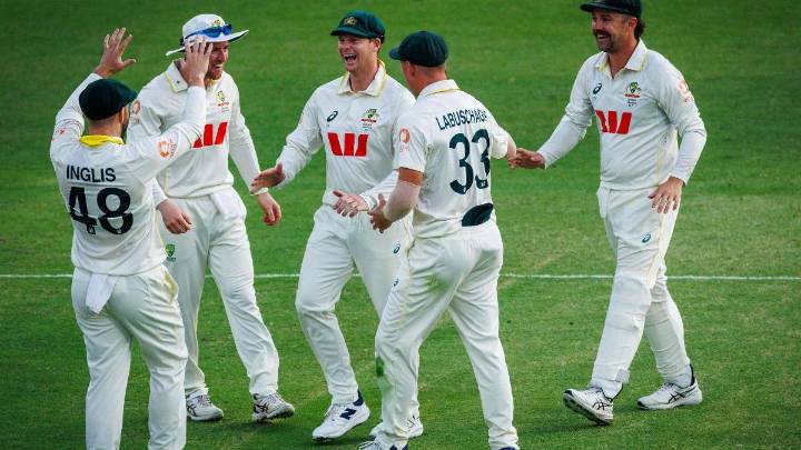 Ashes blaze at Gabba: Smith’s final-over 6, Neser’s 5-42 power Australia to dominant 2–0 advantage