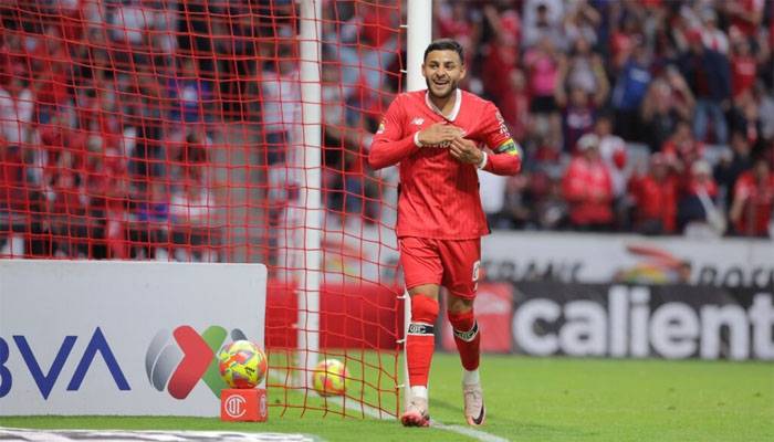 Alexis Vega se perdería la Ida de las Semifinales ante Rayados