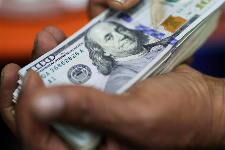 Costa Rica registra el tipo de cambio del dólar más bajo en 20 años