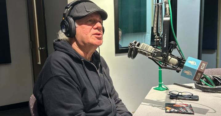 Kansas City jazz musician Tim Whitmer releases new Christmas album