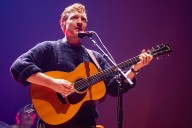 Acclaimed country music star to visit Hersheypark next summer