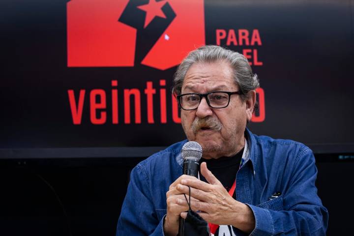 Taibo se enroca en la selección de los autores para la colección gratuita: “No faltó incluir más mujeres”