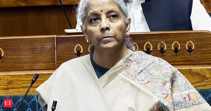 FM discusses investments with Russia Deputy PM