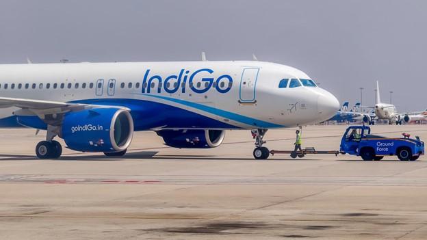 IndiGo Disruptions Persist at Srinagar Airport: 4 Flights Cancelled, 2 Delayed
