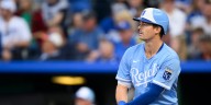 Braves reach 2-year deal with outfielder Mike Yastrzemski