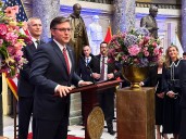 'Shaky' House GOP leadership 'losing control': report