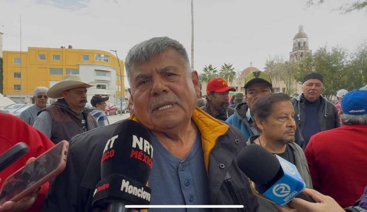 Julián Torres Ávalos lidera marchas en Saltillo por pagos pendientes